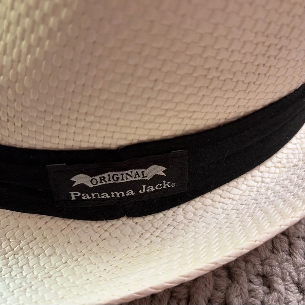 Panama Jack Classic Cream Fedora with Black Band - Picture 3 of 7